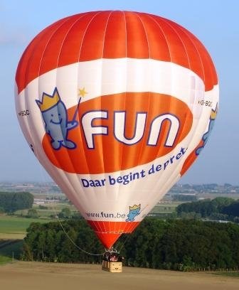 eerste luchtballon van Fun